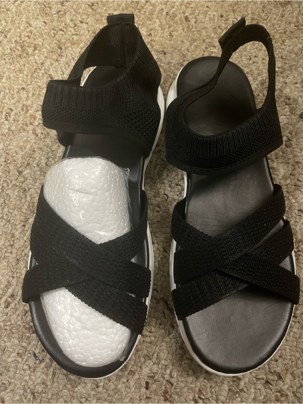 New no tag light weight lady fabric Sandals size 10